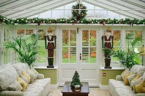 Considerations For Conservatory Decoration